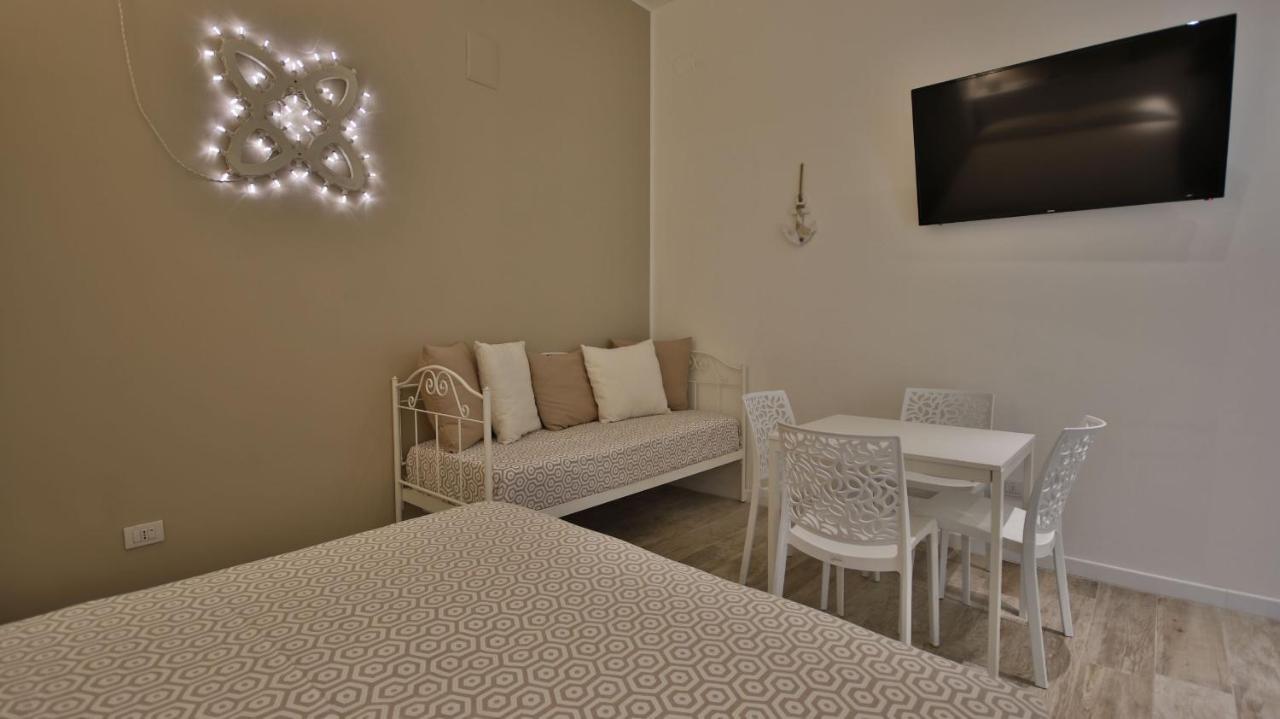 Casa Levante A 75 Mt Dalla Spiaggia Monopoli Kültér fotó